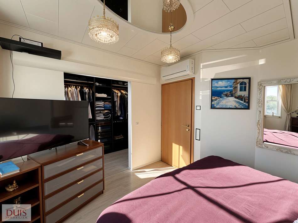 e80803bd-f723-433c-93e3-7249f1