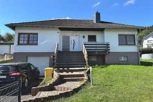 Einfamilienhaus mit großem Garten in Sötenich zur Miete