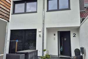 Modernes Reihenhaus aus 2021 mit Whirlpool, PV-Anlage & exklusivem Interieur! – Die vollständige Adresse der Immobilie erhältst du vom Anbieter., 71732 Tamm – Vorschaubild 15