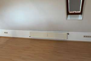 Hübsche 2-Zimmer-Dachgeschoss-Wohnung – Maybachstr. 39, 47809 Oppum, Krefeld – Vorschaubild 3