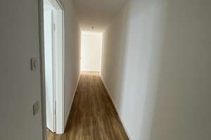 4-Zimmer Wohnung zentral in Neu-Ulm mit Garten – Von-Hünefeld-Straße 2-10, 89231 Neu-Ulm – Vorschaubild 3