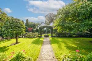 Reserviert / Exklusive 6-Zimmer-Villa in Hamburg-Sasel mit großzügigem Garten – Hamburg – Vorschaubild 10