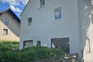 Mehrfamilienhaus mit Gewerbefläche und Entwicklungspotenzial in München – Die vollständige Adresse der Immobilie erhältst du vom Anbieter., 81243 Aubing-Süd, München – Vorschaubild 3