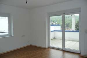 NEUER  KAUFPREIS - ATTRAKTIVES  MFH- KERNSANIERT - TOP ZUSTAND + HANGLAGE  - GUT VERMIETET – Die vollständige Adresse der Immobilie erhältst du vom Anbieter., 70329 Hedelfingen (Ortsteil), Stuttgart – Vorschaubild 4
