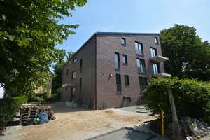 Charmante Dachgeschosswohnung mit Loggia – Neubau-Erstbezug mit besonderem Flair – Schloßgarten 71, 22043 Marienthal, Hamburg – Vorschaubild 9