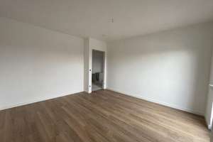 * Sanierte Wohnung mit Balkon und Loggia * – Schleißheimer Str. 341, 80809 Am Riesenfeld, München – Vorschaubild 4