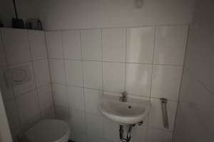 2 Zimmer in der 3. Etage, Wiesen Str. 79 mit VIDEO – Wiesen Str. 79, 42105 Elberfeld, Wuppertal – Vorschaubild 5