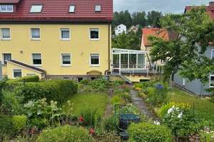 Charmante Doppelhaushälfte mit Wohlfühl-Wintergarten und gepflegtem Garten! – Richard- Wagner- Str. 64, 98529 Suhl-Lautenberg, Suhl – Vorschaubild 2