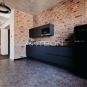 S-Bahn 1 Gehminute | Kühlung | Kantine