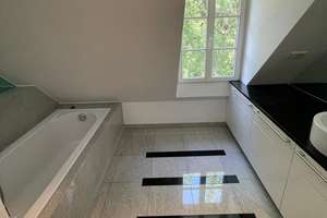 ***HOCHWERTIGE Klimatisierte Dachgeschoss-Wohnung am Rosengarten  IN MZ-TOPLAGE! *** – Die vollständige Adresse der Immobilie erhältst du vom Anbieter., 55131 Oberstadt, Mainz – Vorschaubild 7