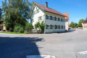 Einfamilienhaus mit zwei Wohnungen und rund 184 m² Wohnfläche – ideal für Handwerker und kreati – 88260 Argenbühl – Vorschaubild 1