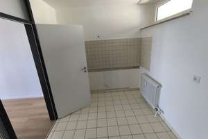Modernisierte 2-Zimmer-Wohnung mit Loggia in zentraler Lage – Die vollständige Adresse der Immobilie erhältst du vom Anbieter., 51373 Wiesdorf, Leverkusen – Vorschaubild 6
