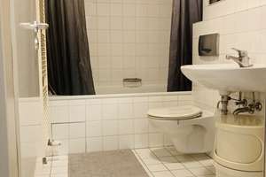 Möbliertes 1-Zimmer-Studio | Balkon | Concierge | Berlin-Mitte | Provisionsfrei – Die vollständige Adresse der Immobilie erhältst du vom Anbieter., 10117 Mitte (Ortsteil), Berlin – Vorschaubild 9