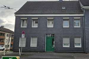 Viel Platz für die große Familie! Zweifamilienhaus mit großem Grundstück (Bauland) in zentraler Lage – Die vollständige Adresse der Immobilie erhältst du vom Anbieter., 42655 Solingen-Mitte, Solingen – Vorschaubild 1