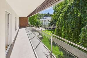 Villa am Lerchesberg | Eckgrundstück I saniert I Indoorpool| Einliegerwohnung | – 60598 Sachsenhausen-Süd, Frankfurt am Main – Vorschaubild 6