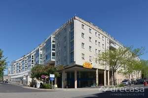 1,5 Raum Wohnung mit Balkon, EBK, TG