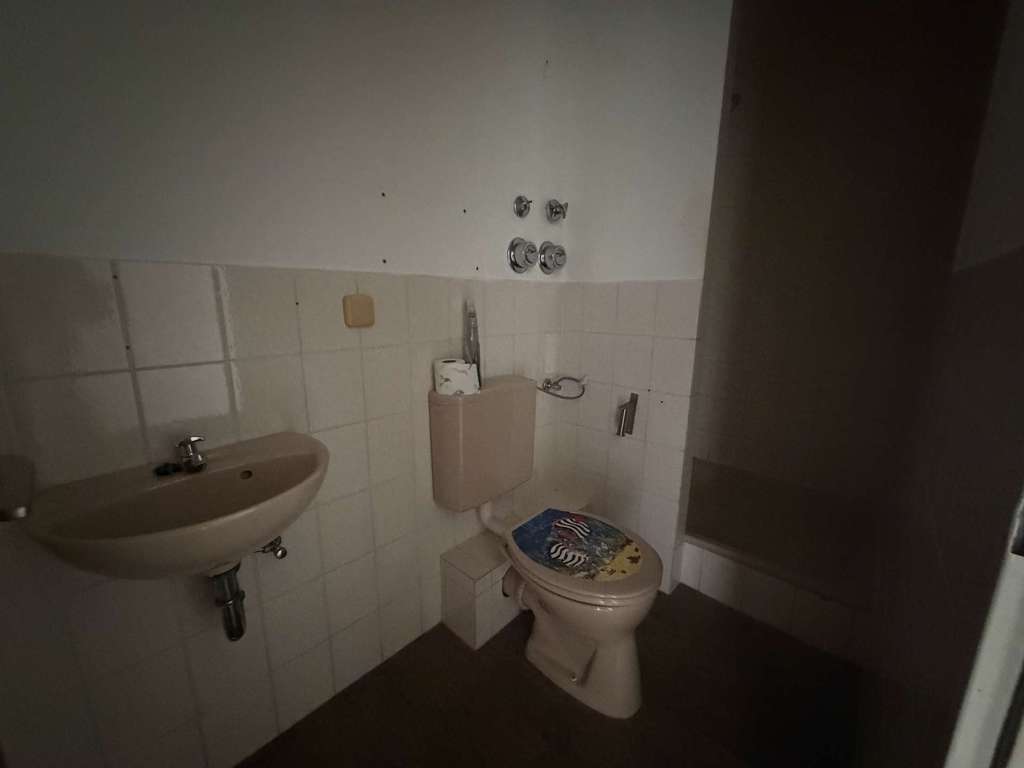 Immobilie in Lollar - Wo Wohnkomfort auf echte Substanz trifft! 🏡 - Bild 3