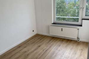 Moderne drei Zimmer Wohnung mit EBK – Im Langen Feld 1, 30880 Laatzen – Vorschaubild 5