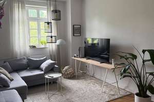 2- Zimmer mit Balkon und WBS