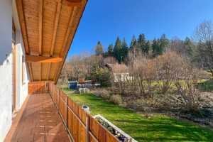 Hochwertiges Wohnen und Arbeiten mit Bergblick und Garten
- Vor den Toren Münchens – Weilheim-Schongau (Kreis) – Vorschaubild 14