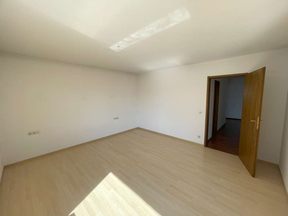 Schlafzimmer 4