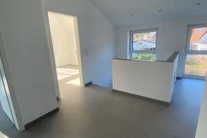 Familienfreundlicher Neubau: modern und in beliebter Lage - 6 Zimmer inkl. Garage & großem Keller – An der Tannenkoppel 1, 21244 Harburg (Kreis) – Vorschaubild 10