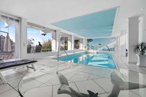 RESERVIERT: Exklusive Villa mit Schwimmbad, Sauna und atemberaubendem Blick – Die vollständige Adresse der Immobilie erhältst du vom Anbieter., 72766 Reutlingen-Mitte, Reutlingen – Vorschaubild 11