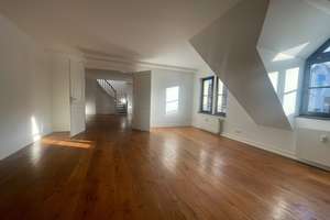 Historische Architektur, moderner Komfort: Premium-Maisonette mit Lift im Jugendstilensemble.