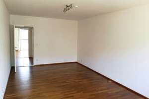 PROVISIONSFREI: 2-Zimmer ETW mit 2 Balkonen, EBK, über 70m² Nutzfläche & TG-Platz – Waakirchner Straße 31, 81379 Thalkirchen, München – Vorschaubild 7