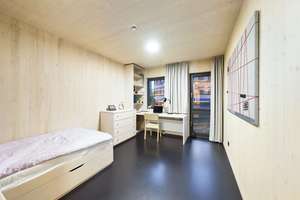 DIE ZIMMEREI | Frühlingsaktion*: Möbliertes all-inclusive Apartment in S-Bahn Nähe | Bigger Bude – Dratelnstraße 32 a-c, 21109 Wilhelmsburg, Hamburg – Vorschaubild 2