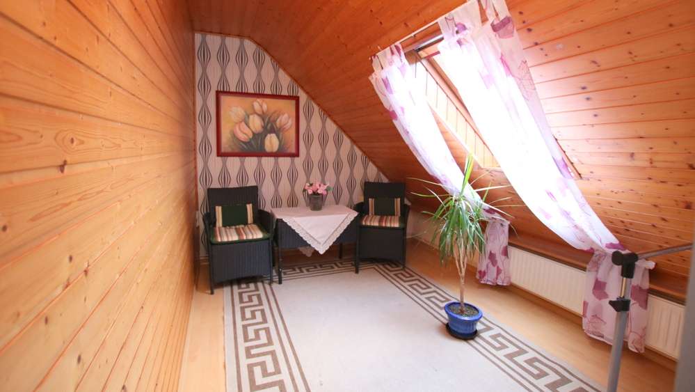 Immobilie in Edewecht - Ein-/Zweifamilienhaus mit großzü. Garten, Garage sowie abtrennbarem Bauplatz in Edewecht-Osterscheps - Bild 9