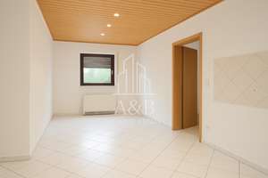 ** Ihr Zuhause mit Mehrwert – Dreifamilienhaus und Garten zum Verlieben ** – Die vollständige Adresse der Immobilie erhältst du vom Anbieter., 67229 Großkarlbach – Vorschaubild 2