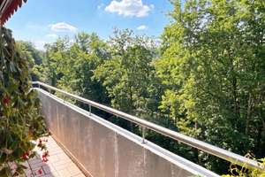 Sonnige 3-Zimmer Wohnung in schöner Lage – Die vollständige Adresse der Immobilie erhältst du vom Anbieter., 70469 Feuerbacher Tal, Stuttgart – Vorschaubild 2