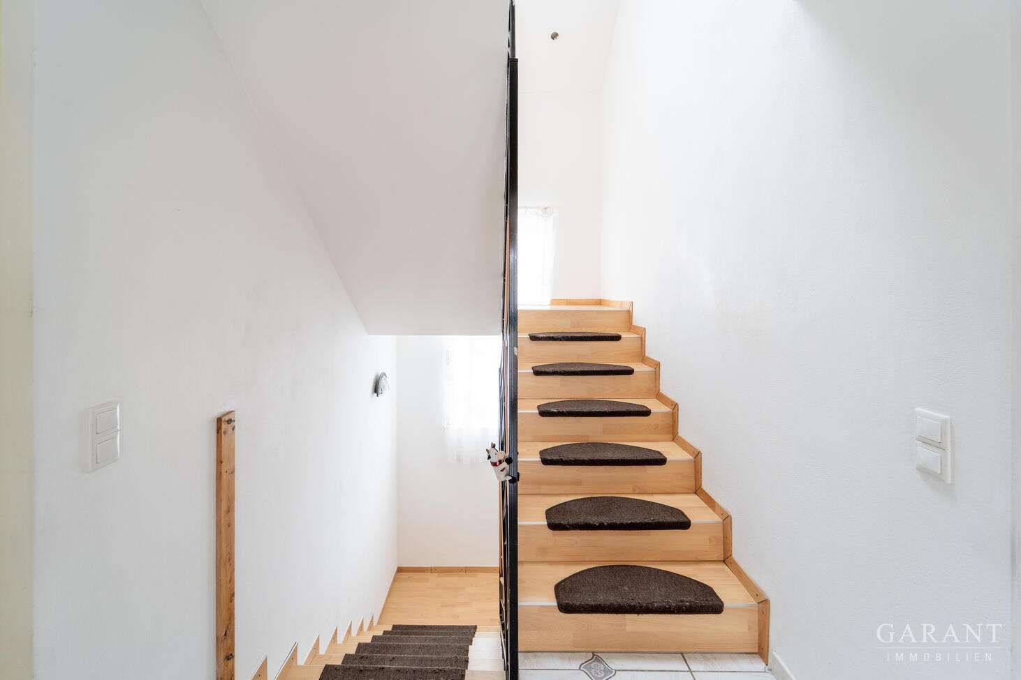 Immobilie in Stammham - Großzügiges Einfamilienhaus in ruhiger Ortsrandlage von Stammham  - Bild 9