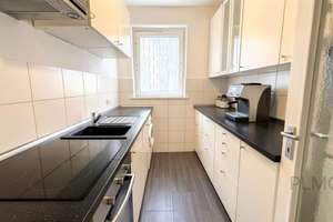 Nollendorfkiez: 70 m² - three full-sized rooms, west-facing balcony, available immediately – Die vollständige Adresse der Immobilie erhältst du vom Anbieter., 10777 Schöneberg, Berlin – Vorschaubild 11