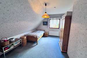Voll unterkellertes Einfamilienhaus mit Garage und Terrasse sowie viel Entfaltungspotential – Flensburg – Vorschaubild 11