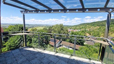 1836– Traumhafte 5-Zimmer-Maisonette mit Panoramablick und Südwestbalkon am Schönbuch!