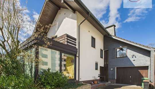 Bild von Wunderschönes Einfamilienhaus mit Einliegerwohnung in ruhiger Lage. Natur pur.