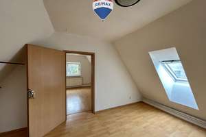Großzügiges Zweifamilienhaus mit viel Potenzial - zur Eigennutzung oder Anlage – Die vollständige Adresse der Immobilie erhältst du vom Anbieter., 21109 Wilhelmsburg, Hamburg – Vorschaubild 7