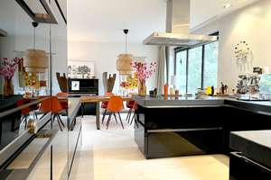 Bungalow mit Einliegerbereich, Sauna & Garten - viel Platz für Familie und Gäste | courtagefrei