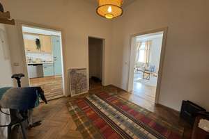 Au - Kolumbusplatz - schöne, helle, großzügige 2 Zimmer Altbau -Balkon, Parkett. EBK. 1. August 26 – Humboldstraße 25, 81543 Untere Au, München – Vorschaubild 2