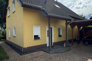 Ihr neues Zuhause: Gepflegtes Einfamilienhaus mit Sauna, Kamin und liebevollem Garten