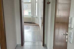 Stilvolle, modernisierte 2-Zimmer-Wohnung in Köln – Jesuitengasse 146, 50737 Köln – Vorschaubild 2