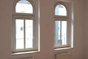 SCHÖNE SANIERTE ALTBAUWOHNUNG MIT EINBAUKÜCHE IM HERZEN VON DÜSSELDORF ELLER – 40229 Eller, Düsseldorf – Vorschaubild 3