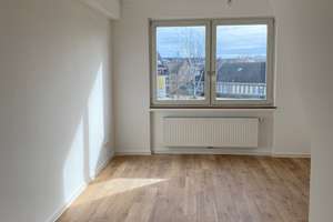 Helle Dreizimmerwohnung im Zooviertel mit großer Terrasse