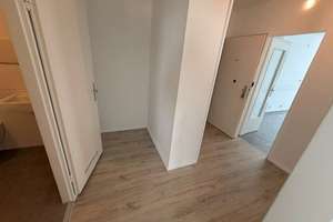 Helle und moderne 2-Zimmer-Wohnung mit Balkon! – Skarbinastr. 86, 12309 Lichtenrade, Berlin – Vorschaubild 3
