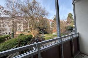 * Single-Wohnung * Balkon * Bad mit Wanne * Tageslichtküche * EBK *