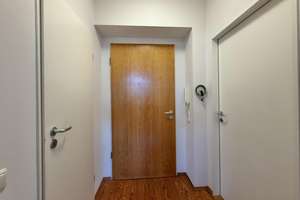 Gepflegte 4 Zi.- Dachgeschosswohnung in gesuchter Wohnlage! – 63069 Klinikum Offenbach, Offenbach am Main – Vorschaubild 4