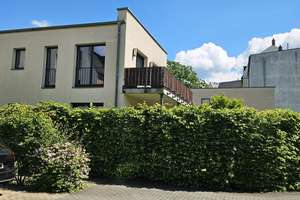Hausgefühl mitten in Plagwitz – seltenes Stadthaus in den Hofgärten mit Terrasse, Balkon & viel Grün – Die vollständige Adresse der Immobilie erhältst du vom Anbieter., 2229 Plagwitz, Leipzig – Vorschaubild 3