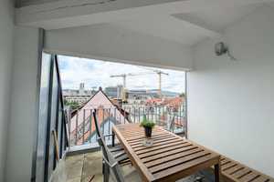 S-Mitte: Charmante DG-Maisonette- Wohnung im denkmalgeschützen Altbau mit Dachterrasse – Stuttgart – Vorschaubild 2